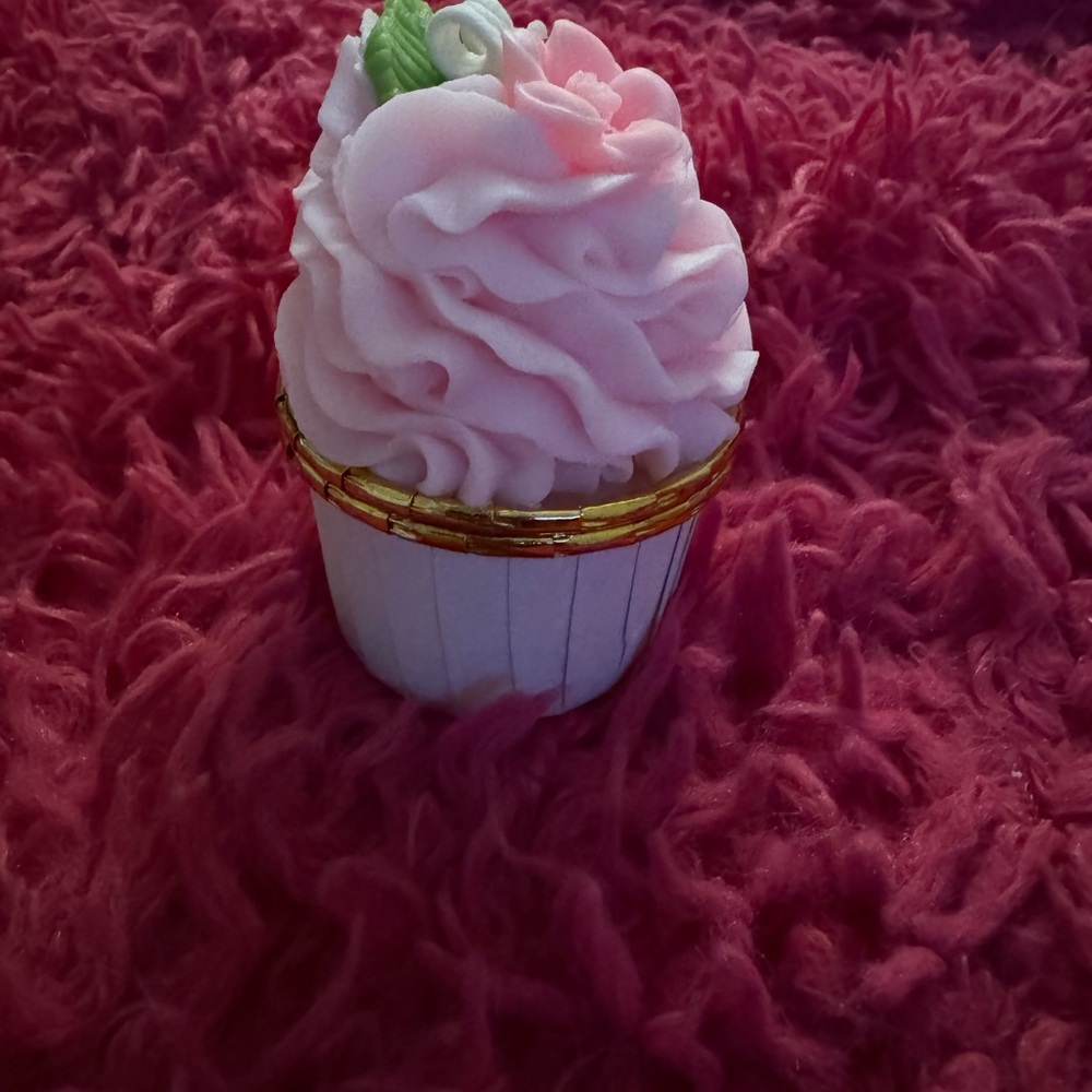 Pink and Gold Cupcake Trinket Box Candle - Picture 2 of 4